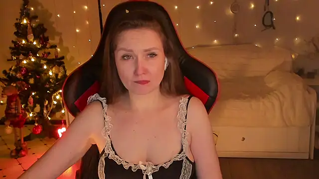 desperatehousewife   online show from 21, 12, 2025