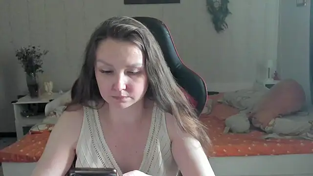 desperatehousewife   online show from 13, 7, 2026