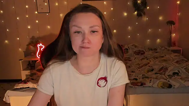 desperatehousewife   online show from 14, 4, 2026