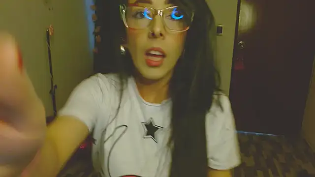 ella peck online show from 21, 12, 2025