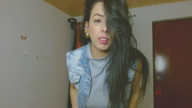 ella peck online show from 5, 10, 2025