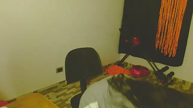 ella peck online show from 30, 10, 2025