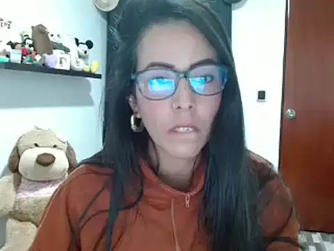 ella peck online show from 21, 1, 2025