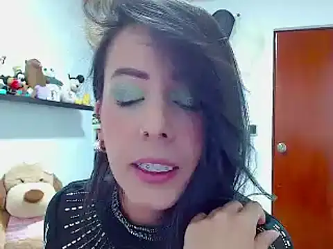 ella peck online show from 1, 1, 2025