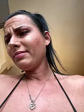 Hotmomcheckk  online show from 14, 3, 2025