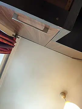 Hotmomcheckk  online show from 15, 3, 2025