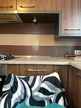 Hotmomcheckk  online show from 16, 3, 2025