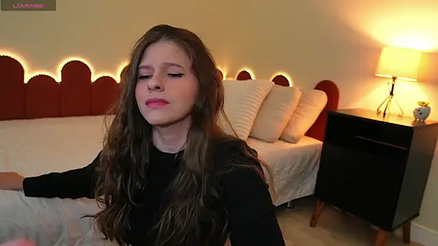 cuteface bigass  online show from 3, 6, 2026
