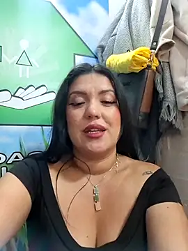 Snapshot of Sophie-hatter chatting on 1, 6, 2026 Sophie-hatter online show from 1, 6, 2026