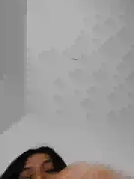 Snapshot of Sophie-hatter chatting on 5, 3, 2025 Sophie-hatter online show from 5, 3, 2025