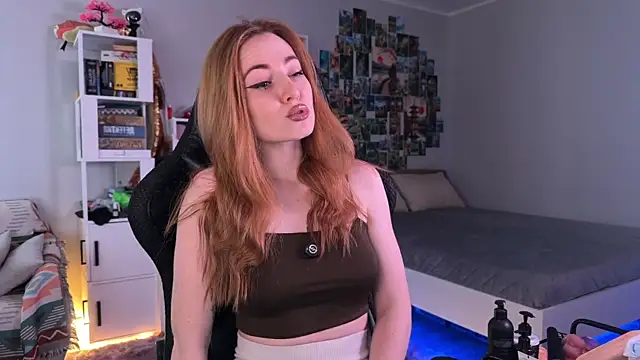 Snapshot of LinaWitch chatting on 26, 10, 2025 LinaWitch online show from 26, 10, 2025