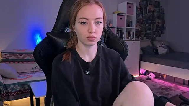 Snapshot of LinaWitch chatting on 14, 10, 2025 LinaWitch online show from 14, 10, 2025