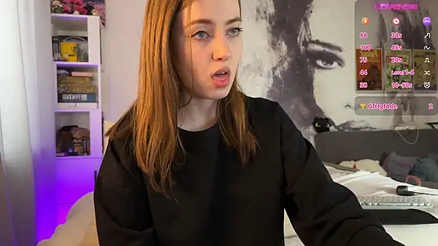 Snapshot of LinaWitch chatting on 3, 2, 2025 LinaWitch online show from 3, 2, 2025