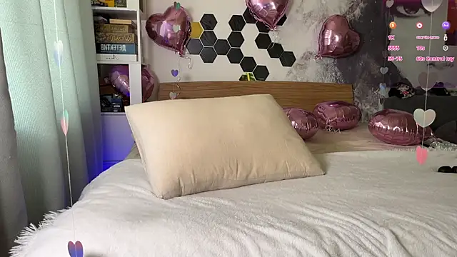 Snapshot of LinaWitch chatting on 11, 2, 2025 LinaWitch online show from 11, 2, 2025