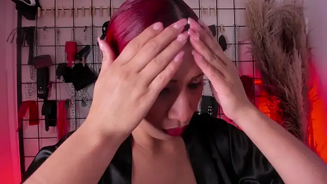 charrlotte quinn online show from 10, 11, 2025