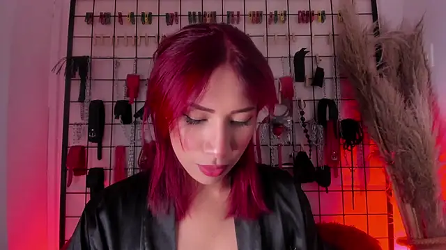 charrlotte quinn online show from 10, 10, 2025