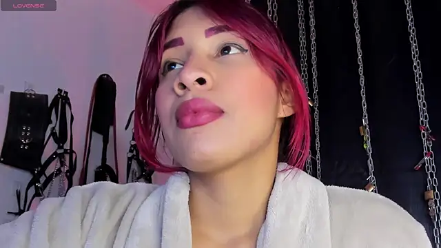 charrlotte quinn online show from 3, 6, 2026