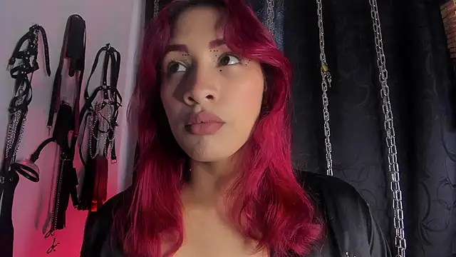 Snapshot of charrlotte_quinn chatting on 15, 2, 2026 charrlotte quinn online show from 15, 2, 2026