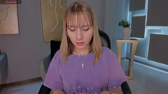 MollySundersX online show from 8, 5, 2026