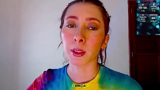 lanaturner  online show from 8, 10, 2025