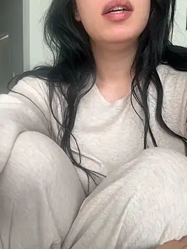 czruz online show from 13, 4, 2026