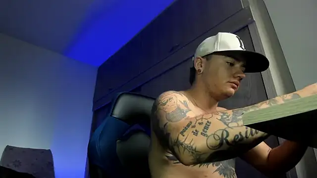 male pussy online show from 22, 12, 2025