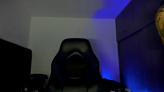 male pussy online show from 13, 11, 2025