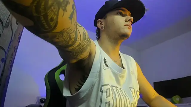 male pussy online show from 20, 9, 2025