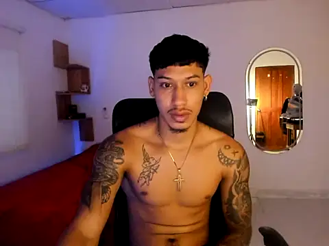 Snapshot of slim_master12 chatting on 6, 11, 2025 slim master12 online show from 6, 11, 2025