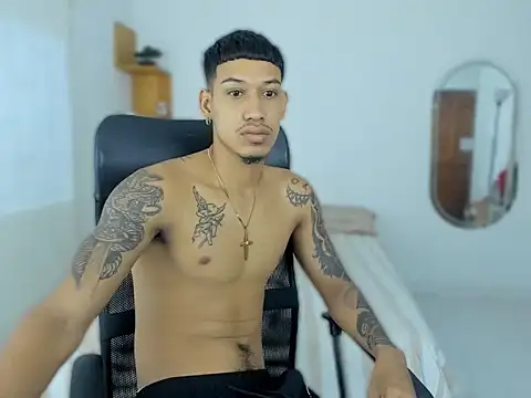 Snapshot of slim_master12 chatting on 24, 9, 2025 slim master12 online show from 24, 9, 2025