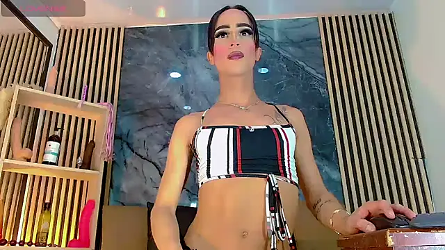 PriscilaRainbow online show from 17, 11, 2025