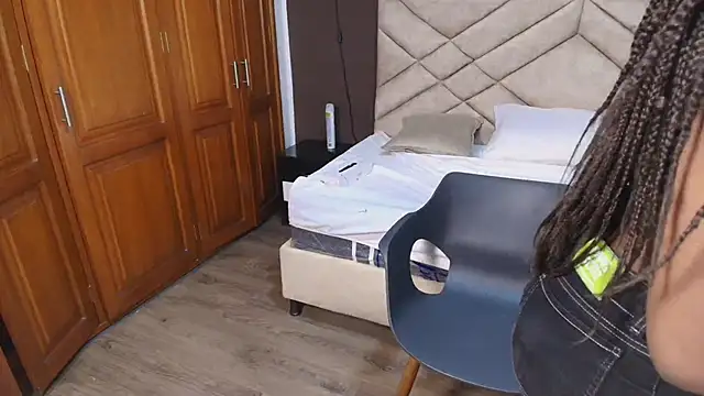 Raquel jones online show from 25, 11, 2025