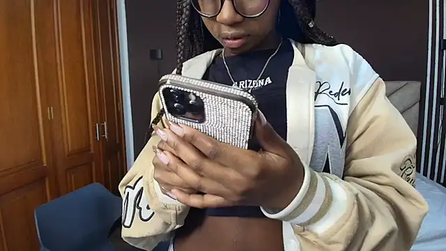 Raquel jones online show from 31, 10, 2025