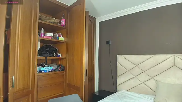 Raquel jones online show from 11, 9, 2025