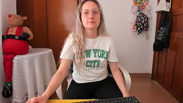 Adele johnsonn1 online show from 25, 3, 2026