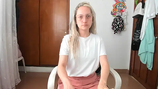 Adele johnsonn1 online show from 10, 11, 2025