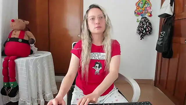 Snapshot of Adele_johnsonn1 chatting on 29, 6, 2026 Adele johnsonn1 online show from 29, 6, 2026