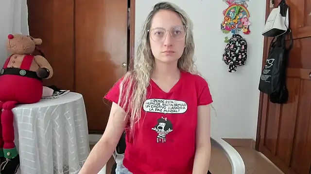 Snapshot of Adele_johnsonn1 chatting on 8, 7, 2026 Adele johnsonn1 online show from 8, 7, 2026