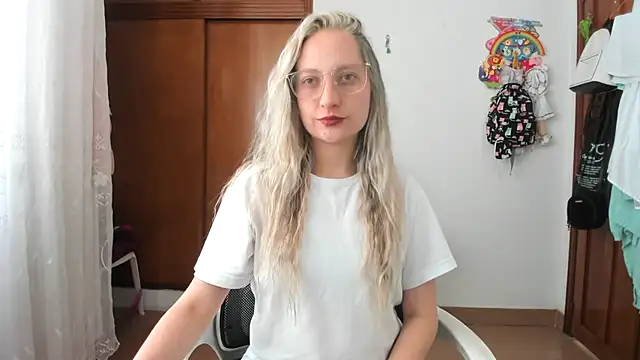 Adele johnsonn1 online show from 30, 10, 2025