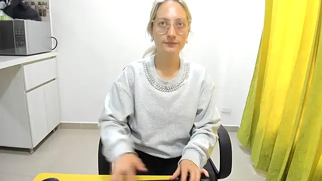 Adele johnsonn1 online show from 13, 3, 2025