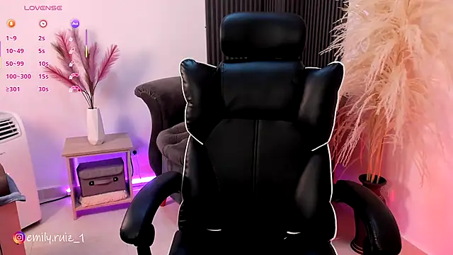 emilyruiz1 online show from 20, 9, 2025