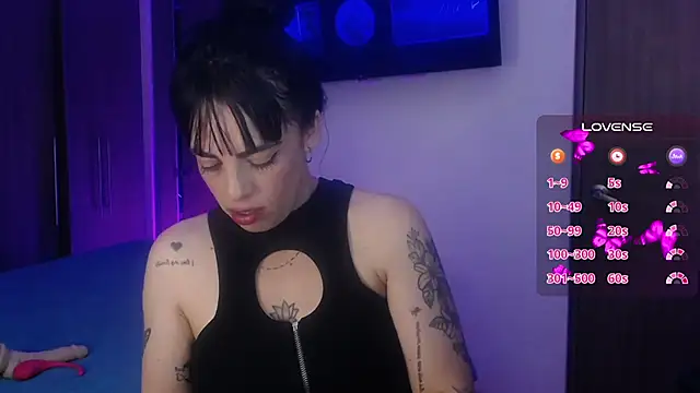 violett honney online show from 24, 7, 2026