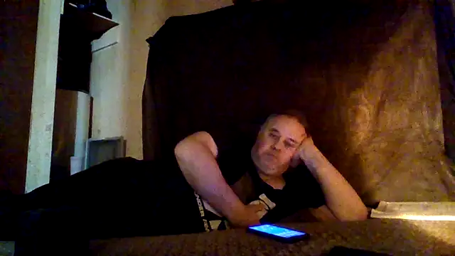 Nightshade7712 online show from 12, 10, 2025