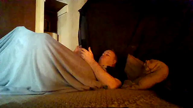 Nightshade7712 online show from 5, 12, 2025