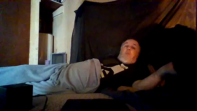 Nightshade7712 online show from 14, 2, 2026