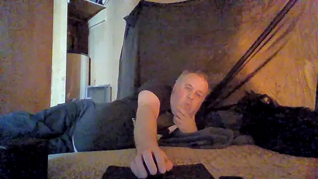 Nightshade7712 online show from 15, 2, 2026