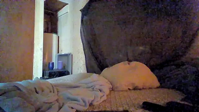 Nightshade7712 online show from 21, 11, 2025