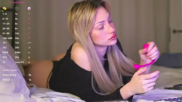 BabeHolly online show from 6, 1, 2026