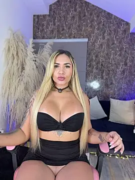 Snapshot of Celestemilan chatting on 9, 7, 2026 Celestemilan online show from 9, 7, 2026