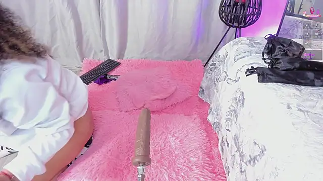 Snapshot of rihannadeep chatting on 15, 3, 2025 rihannadeep online show from 15, 3, 2025